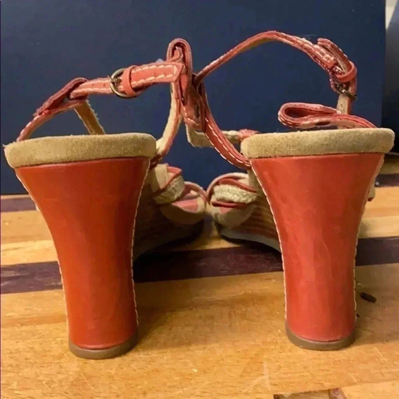 Aerosoles Swish Bone red leather wedge, size 11 - Picture 4 of 4